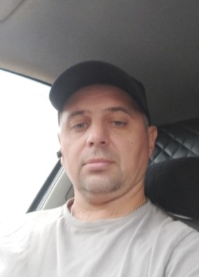 Денис из Рыбинска 46 лет