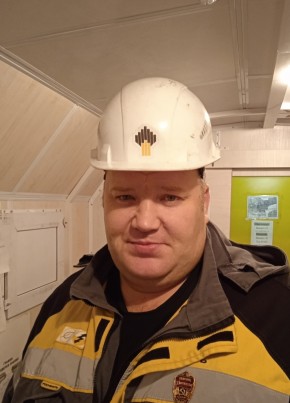Maksim, 46, Russia, Strezhevoy