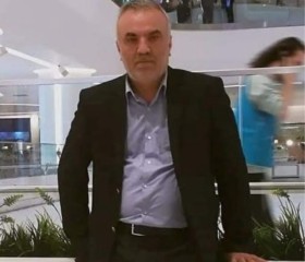 Armağan, 61, Amsterdam