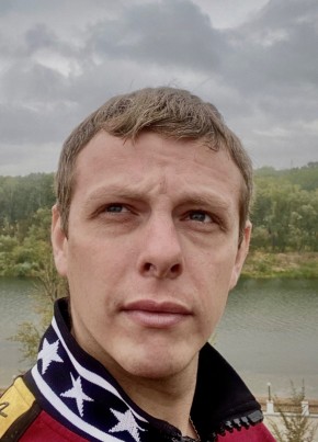 Максим, 33, Россия, Оренбург