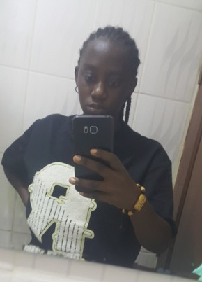 Daniella, 19, Republic of Cameroon, Yaoundé