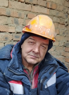 Андрей из Черногорска 61 год