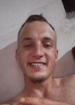 Rafael schmidt из Francisco Beltrão 22 года