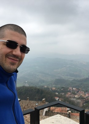 Davide, 44, Repubblica Italiana, Agrate Brianza