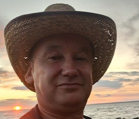 Mikhail, 56, Tutayev