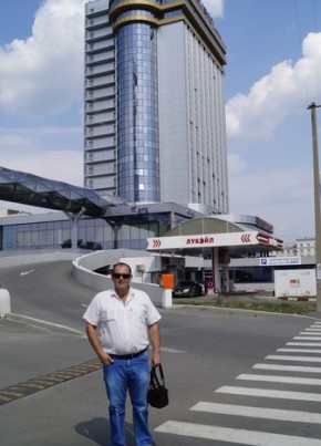 Виктор, 46, Россия, Вольск