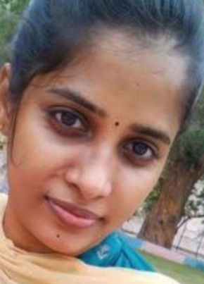 Preeti raj, 19, India, Khairābād