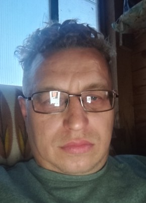 Денис из Каргополи 44 года