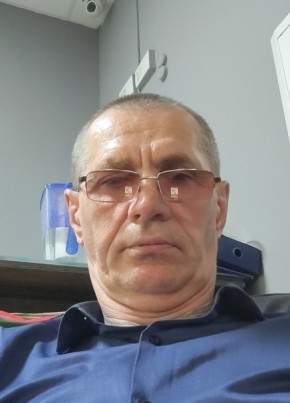 Андрей из Москвы 56 лет