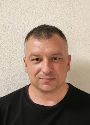Артём из Москвы 44 года