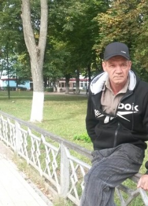 Гена, 64, Россия, Калуга