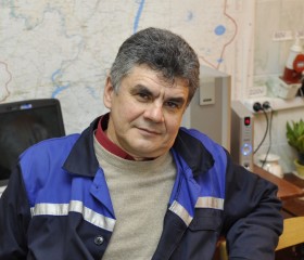 олег, 67 лет, Волгоград