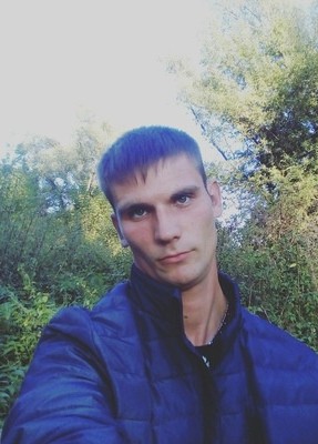 Иван, 33, Россия, Кромы