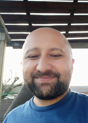 Stéphane, 40, République Française, Persan