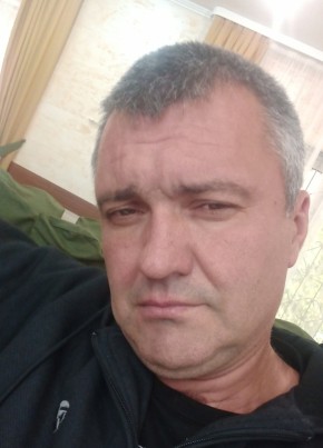 Геннадий