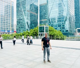 Me, 34, Yiwu