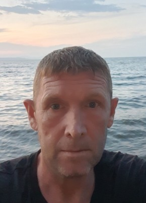 Mikhail, 46, Republic of Korea, Busan