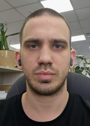 Виталий из Новосибирска 23 года