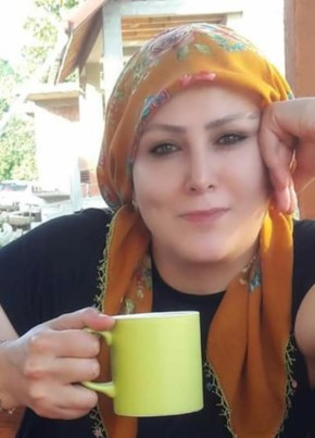 Eminefadilli, 60, Türkiye Cumhuriyeti, Ankara