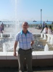 Andrey, 64 года, Холмск