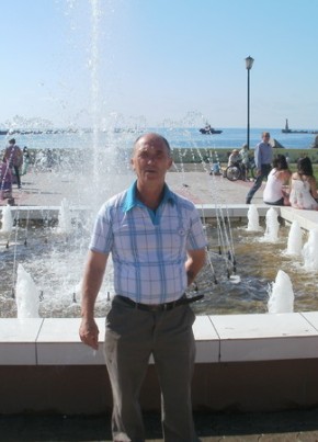 Andrey, 64, Россия, Холмск