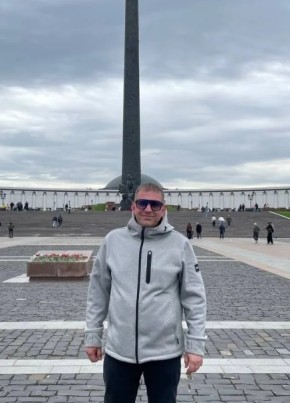 Виталий из Саратова 37 лет