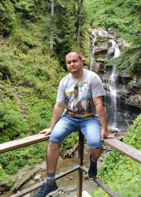 Роман, 32, Россия, Фурманов