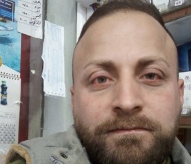 Yosif, 33, Al-Hamdaniya