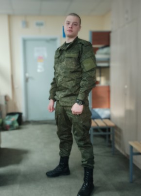 Дмитрий, 19, Россия, Луга
