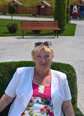 Вера, 67, Россия, Москва