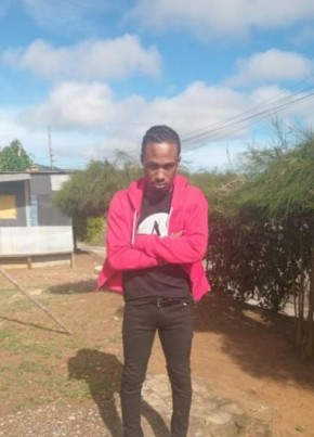 Rick из Kingston 19 лет