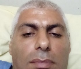 Elie, 43, Beirut