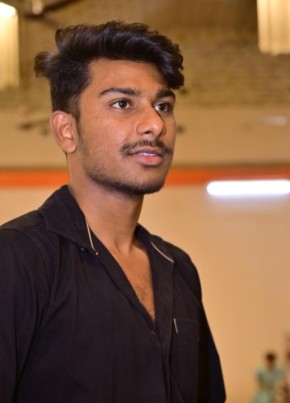 Vineet Raj, 18, India, Lucknow