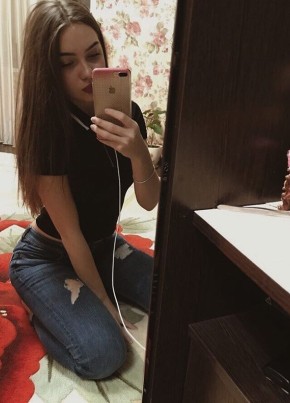 Ксения, 26, Россия, Нижневартовск