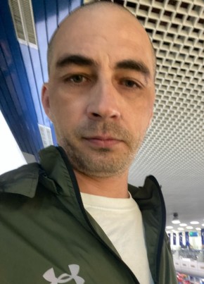 Денис из Снежное 39 лет
