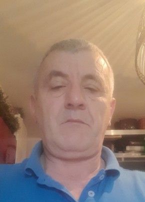 Никола из Београда 52 года
