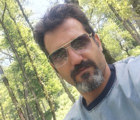 M.o.j, 40, Tehran