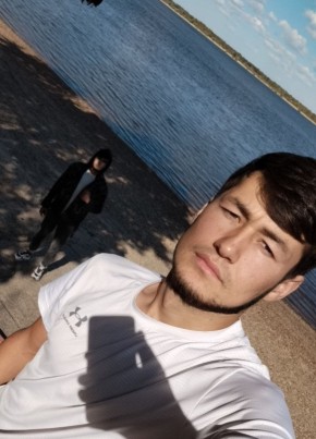 Bek из Toshkent 21 год