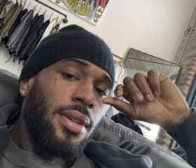 Robert, 27, Salvaleon de Higuey