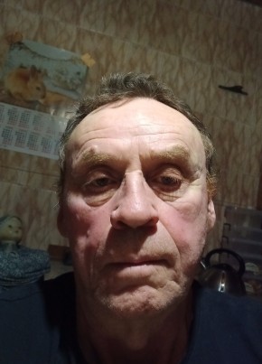 Андрей, 72, Россия, Варениковская