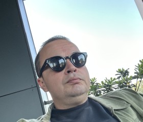 George, 45, Tbilisi