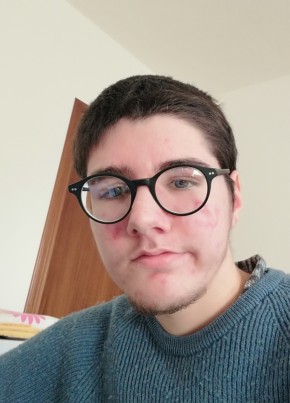 Francesco , 21, Repubblica Italiana, Villatora
