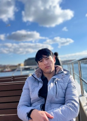 Камил из İstanbul 23 года