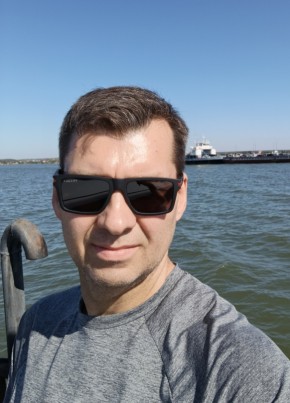 Анатолий из Новосибирска 51 год
