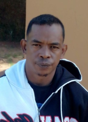 Siringo, 43, République de Madagascar, Fandriana