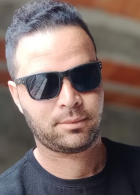 Dante, 38, República Federativa do Brasil, Belo Horizonte