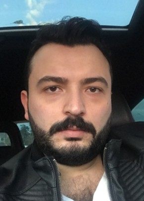 Eren Eris, 33, Türkiye Cumhuriyeti, İstanbul