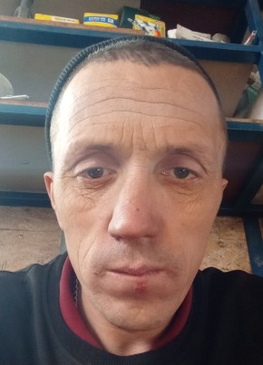 Анатолий, 31, Россия, Шахтерск