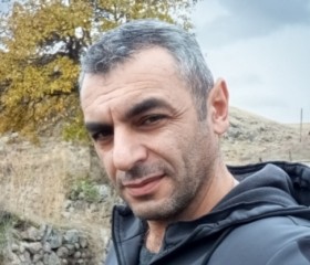 Artur, 47, Vardenik