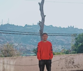 Rindra, 28, Antananarivo